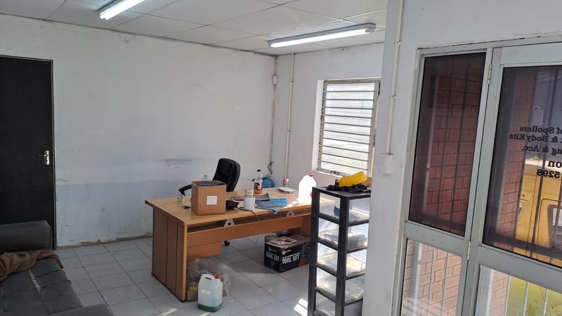 Commercial Property for Sale in Sidwell Eastern Cape